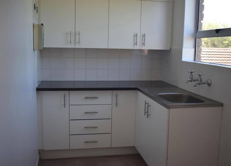 To Let 1 Bedroom Property for Rent in Bergvliet Western Cape
